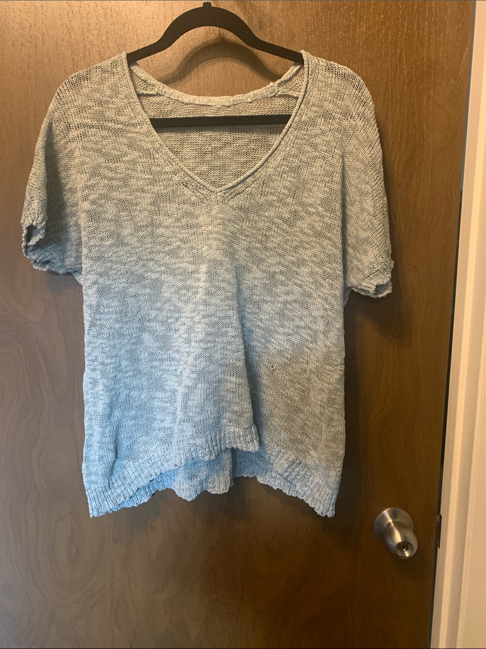 Soft V-Neck Lightweight Knit Top in Light Mint/Grey